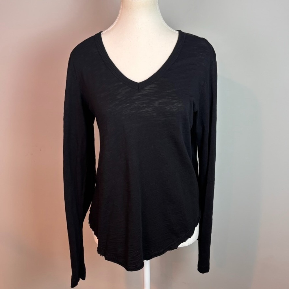 WILT 100% Cotton Womens Black Long Sleeve Distressed asymetric hem top sz XS USA